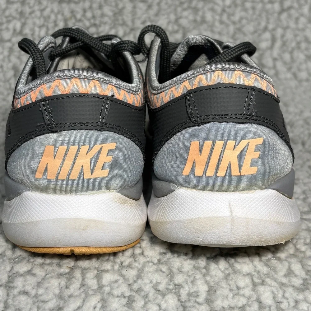 Nike zag swoosh